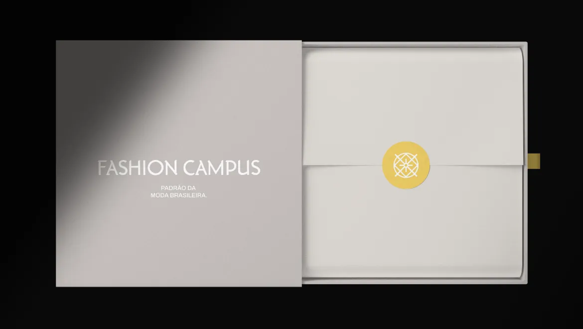 Caixa Fashion Campus com o Selo